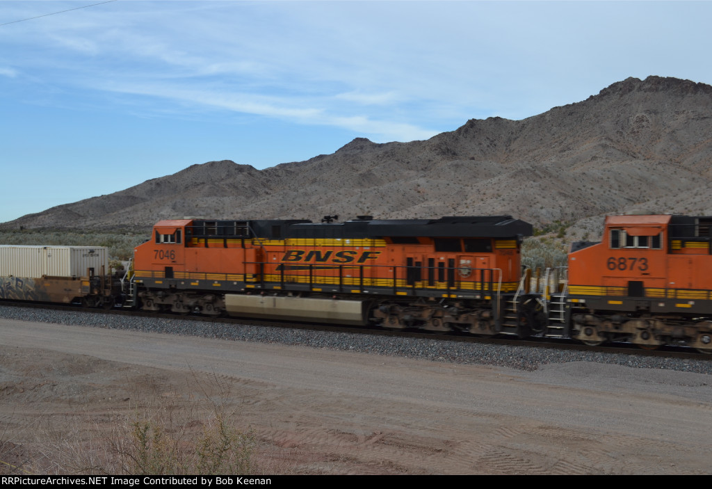 BNSF 7046